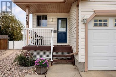 4005 69 A Street Close, Home with 3 bedrooms, 4 bathrooms and 2 parking in Camrose AB | Image 2