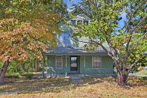 300 S Ripley St, Neosho, MO, 64850-1740 | Card Image