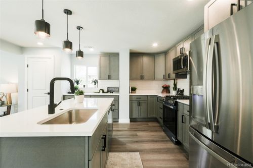 1450 Syracuse St, Denver, CO, 80220-3229 | Card Image