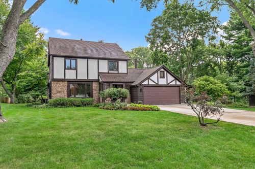 2916 Skyline Dr, Crystal Lake, IL, 60012-1226 | Card Image