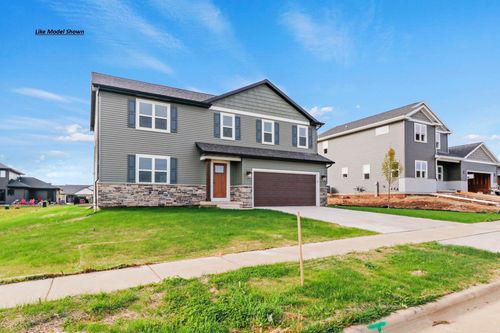 208 Michelle Ln, COTTAGE GROVE, WI, 53527-8982 | Card Image