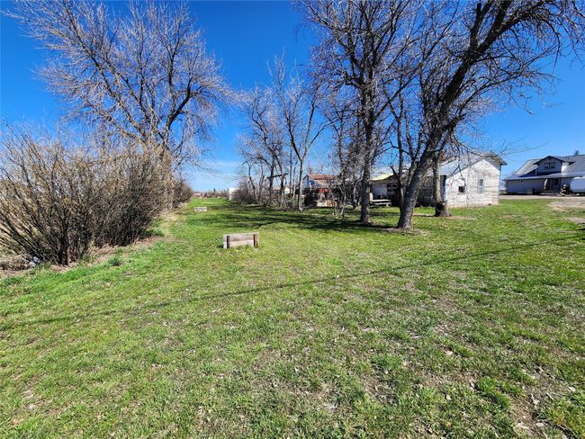 116 3 Rd Ave Ne, House other with 4 bedrooms, 2 bathrooms and null parking in Dutton MT | Image 4