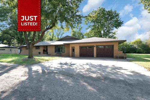 613 N Meridian Rd, Newton, KS, 67114-5106 | Card Image