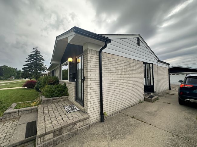 2319 Winston Dr, House other with 3 bedrooms, 2 bathrooms and null parking in Sterling Heights MI | Image 4