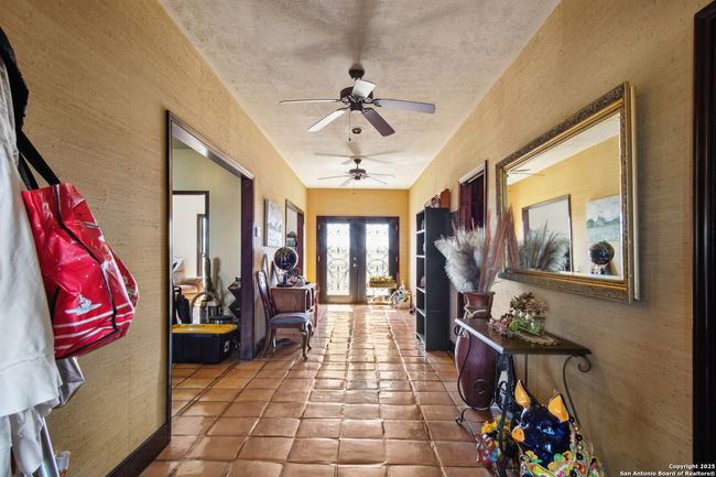 2148 County Road 220, Home with 3 bedrooms, 2 bathrooms and null parking in Floresville TX | Image 15
