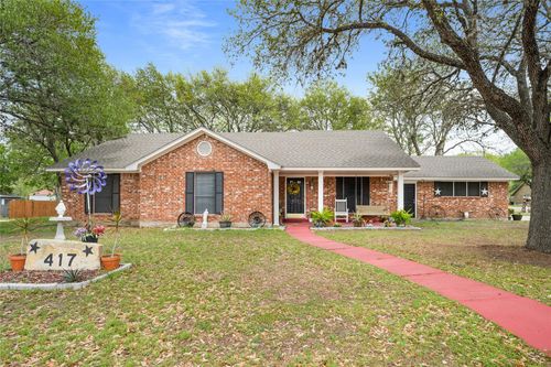 417 S Faires St, Flatonia, TX, 78941-2563 | Card Image