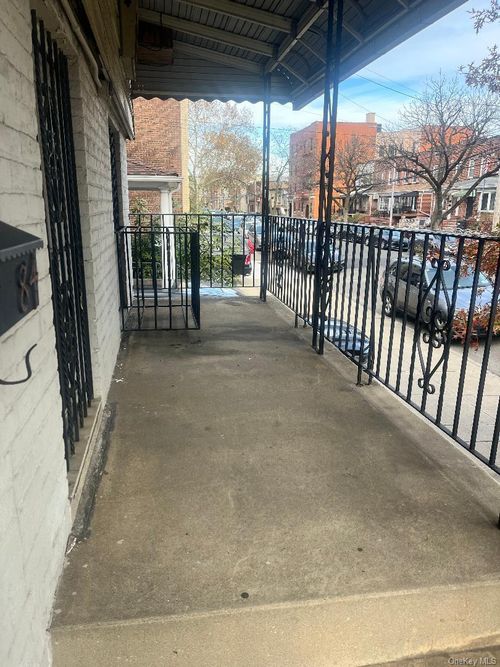 2384 33rd St, Astoria, NY, 11105-2418 | Card Image