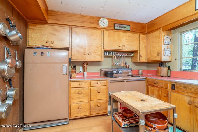 Kitchen 2 | Image 5