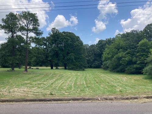 960 N Caraway Rd, Jonesboro, AR, 72401-1820 | Card Image