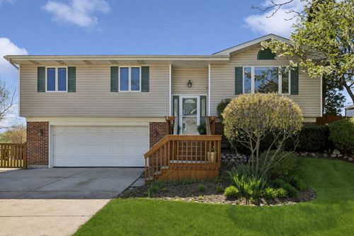 4140 Portage Ln, Hoffman Estates, IL, 60192-1323 | Card Image