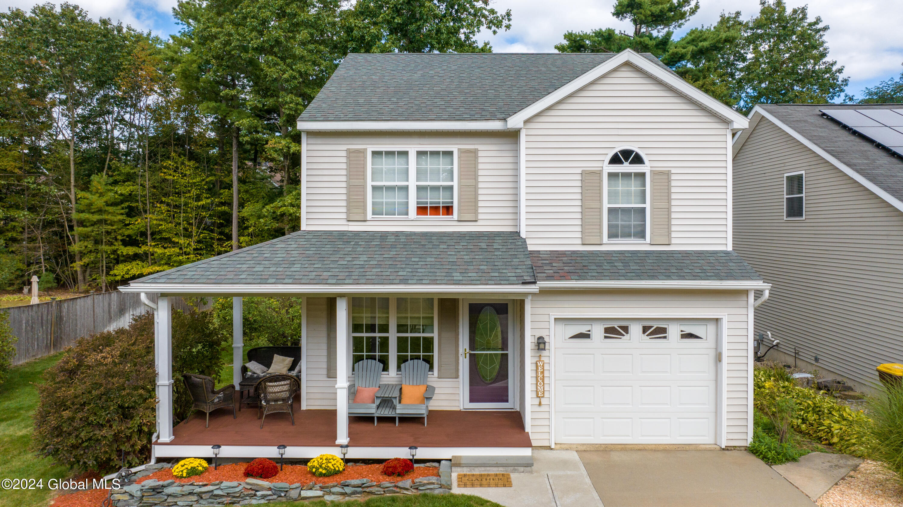 Woodthrush Ct, Ballston Spa, NY 12020