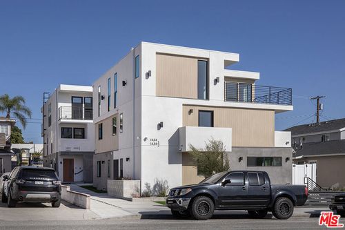 1434 W 9th Street, San Pedro, CA, 90732 | Card Image