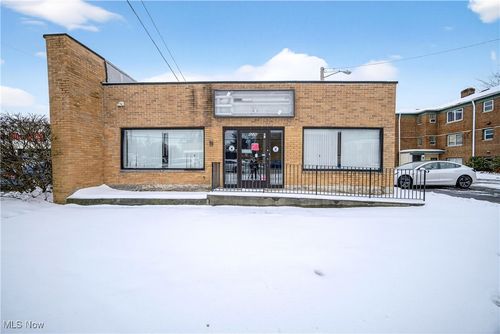 4226 Mayfield Rd, South Euclid, OH, 44121-3008 | Card Image