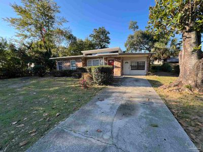 1720 E Leonard St, House other with 3 bedrooms, 1 bathrooms and null parking in Pensacola FL | Image 2