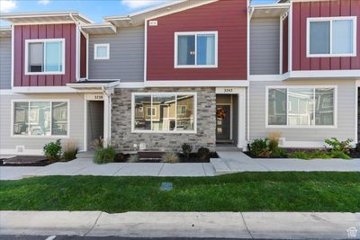 3742 W Soft Whisper Way, Townhouse with 4 bedrooms, 3 bathrooms and 2 parking in Herriman UT | Image 2