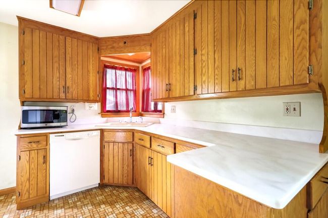 1313 S 26 Th St, House other with 3 bedrooms, 1 bathrooms and null parking in Manitowoc WI | Image 8