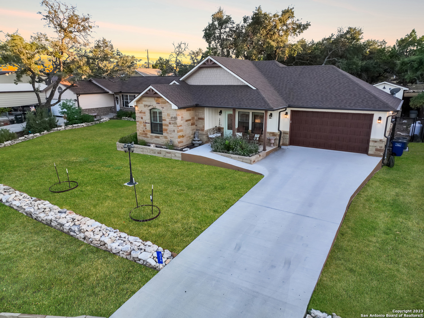 226 Friendlywood Dr, For Sale in Canyon Lake Zoocasa