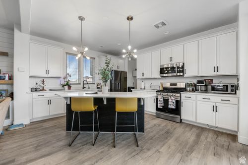 5069 W Daybreak Pkwy, South Jordan, UT, 84009-5111 | Card Image