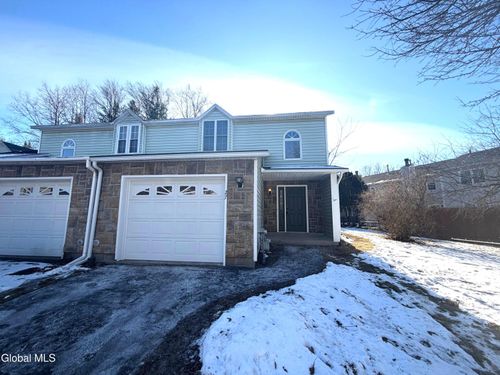 27 Woodside Dr, Albany, NY, 12208-1154 | Card Image