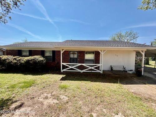 216 W Lee Dr, Clarksdale, MS, 38614 | Card Image