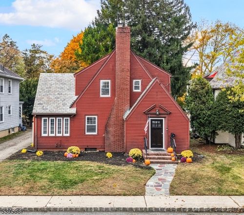 8 N Elk Ave, Dover, NJ, 07801-2536 | Card Image