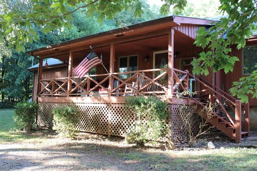 90 Dot Rd, Adairville, KY, 42202-8908 | Card Image