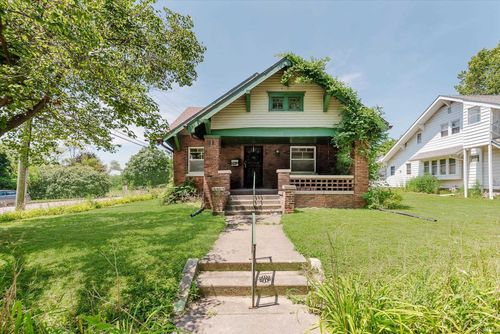 1401 N Walnut St, Muncie, IN, 47303-2911 | Card Image