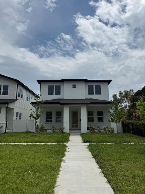 820 46th Ave N, ST PETERSBURG, FL, 33703-3711 | Card Image