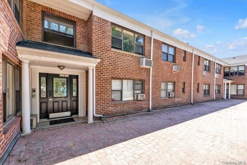 apt-f13-1205 E Broadway, Hewlett, NY, 11557-2456 | Card Image