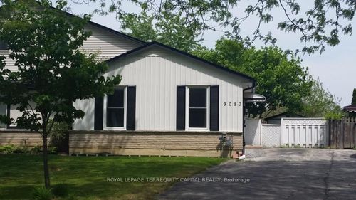 3050 Erindale Cres, Windsor, ON, N8W4Z1 | Card Image