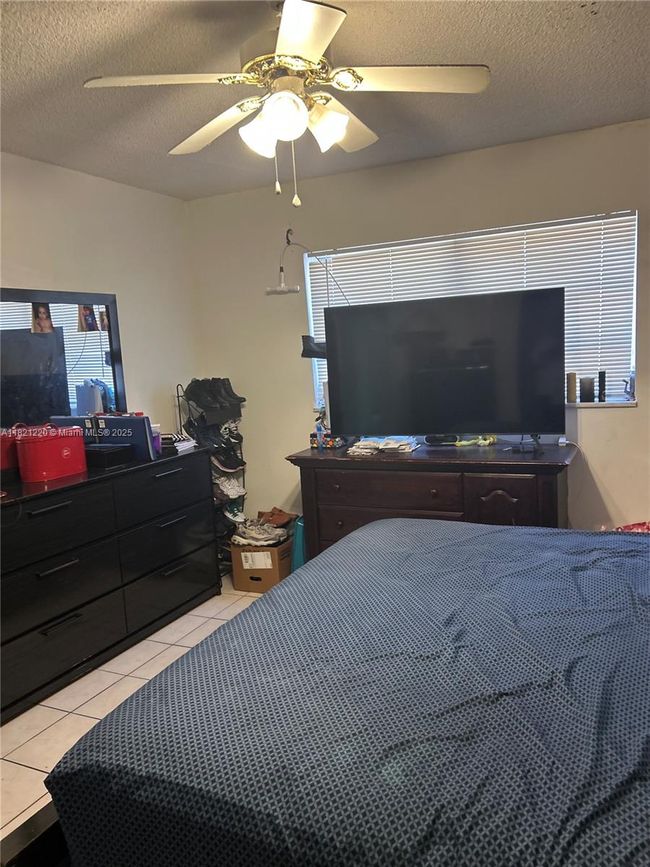 APT-511C - 1630 W 46 Th St, Condo with 2 bedrooms, 1 bathrooms and null parking in Hialeah FL | Image 10
