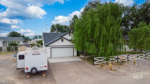 311 Christensen St, Marsing, ID, 83639-5036 | Card Image