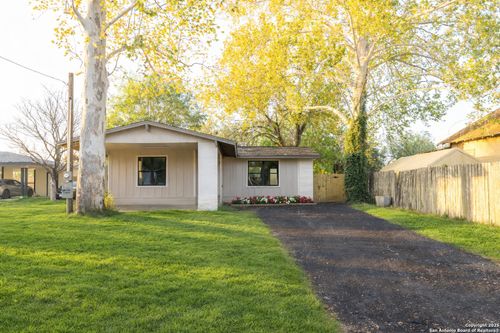 8170 W 6th St, Somerset, TX, 78069-4485 | Card Image