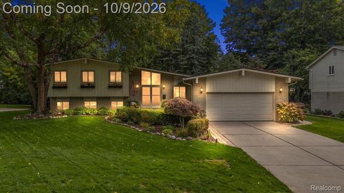 3588 Scott Dr, Troy, MI, 48084-1140 | Card Image