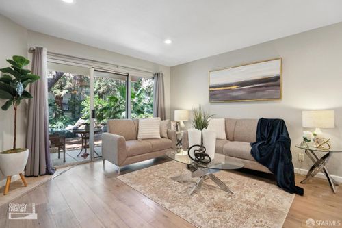 1107 Indian Summer Ct, San Jose, CA, 95122-3353 | Card Image