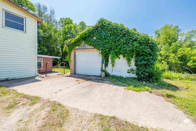 402 1 St St, House other with 4 bedrooms, 2 bathrooms and null parking in Saint George KS | Image 23