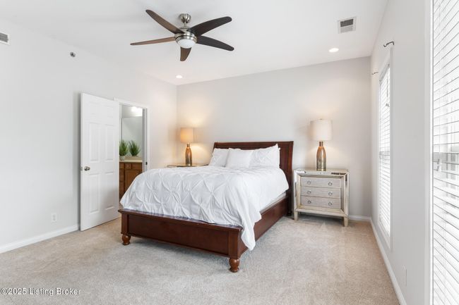 10601 Norton Commons Walk, Condo with 2 bedrooms, 2 bathrooms and null parking in Prospect KY | Image 19