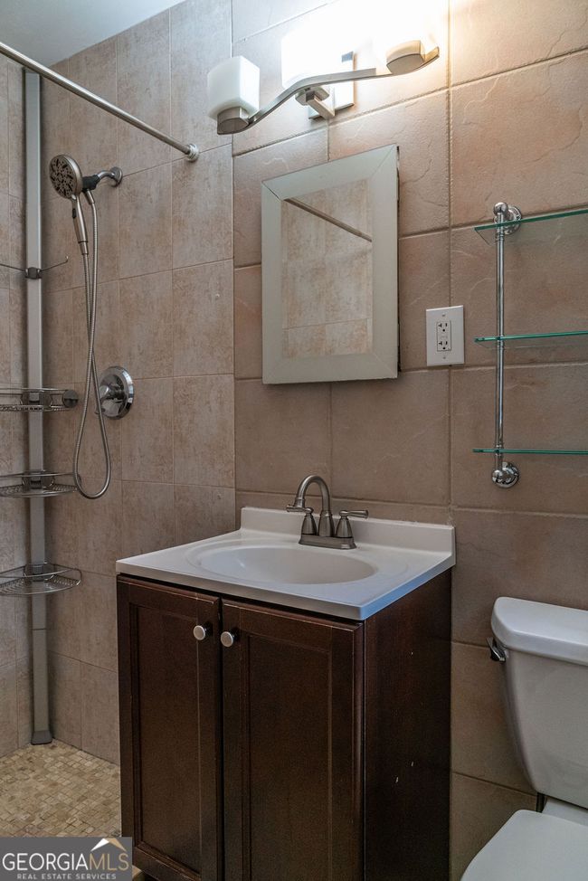 2331 Robin Ln Se, House other with 5 bedrooms, 3 bathrooms and 4 parking in Smyrna GA | Image 28