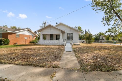 1115 S Colorado St, Coleman, TX, 76834-5926 | Card Image