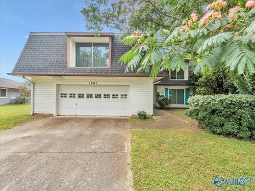 1901 Waxleaf Grn Se, Huntsville, AL, 35803-1231 | Card Image