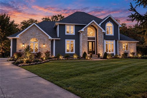 42 Ambrose Dr, Hudson, OH, 44236-4723 | Card Image