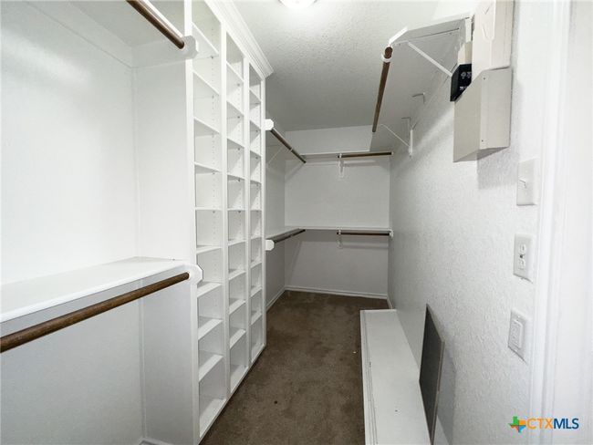 Primary CLoset | Image 37