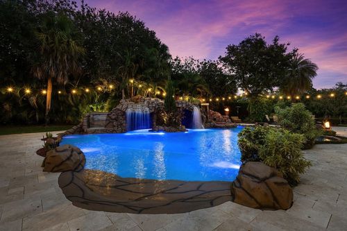 16389 Bridlewood Cir, Delray Beach, FL, 33445-6677 | Card Image