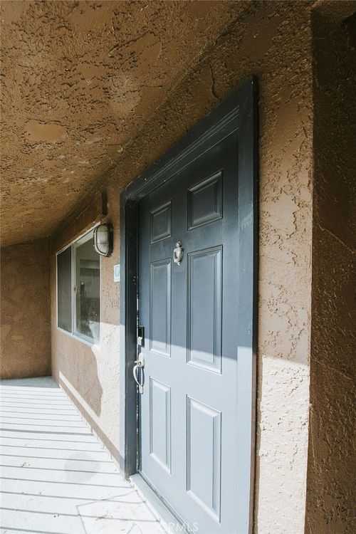 g-1554 Border Ave, Corona, CA, 92882 | Card Image