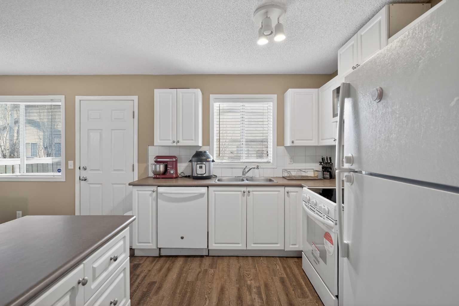 Residential in Chestermere 4