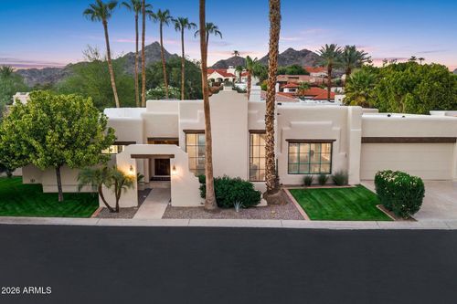 3116 E Rose Ln, Phoenix, AZ, 85016-2313 | Card Image