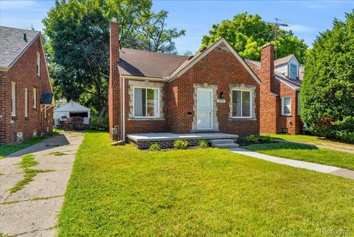 18475 Mark Twain St, Detroit, MI, 48235-2549 | Card Image