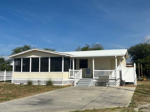 135 Gulf St, Port St. Joe, FL, 32456-6536 | Card Image