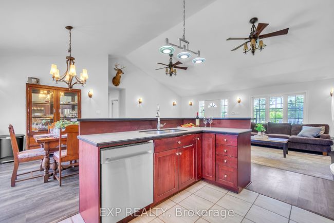 854 Scuttlehole Rd, House other with 5 bedrooms, 3 bathrooms and 12 parking in Roslin ON | Image 8