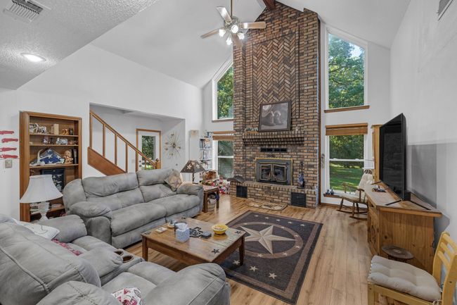 906 County Road 2770, House other with 3 bedrooms, 3 bathrooms and null parking in Honey Grove TX | Image 7